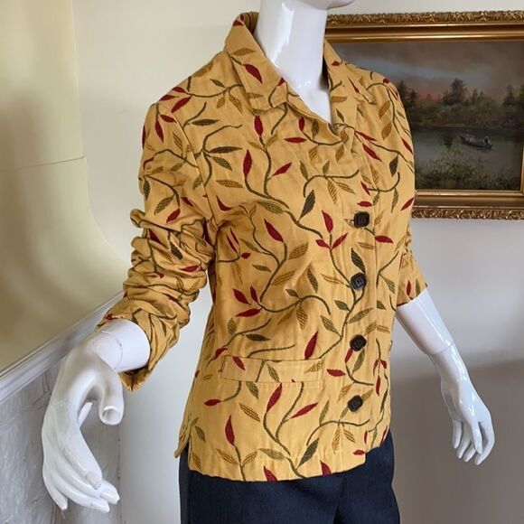 Itzyu Natural Clothing Cotton Floral Embroidered Jacket Made in BC - Picture 2 of 12